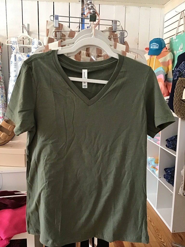 Basic Bella V-Neck