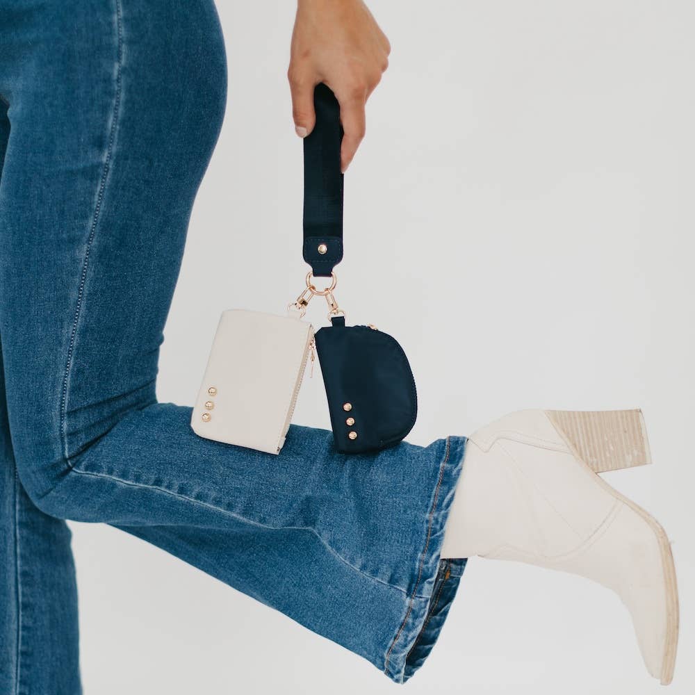 Dolly Dual Pouch Wristlet : Olive/White