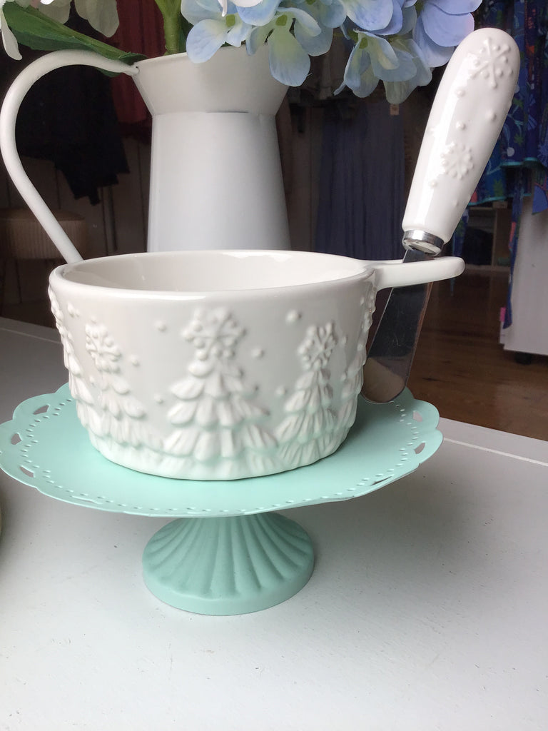 Dip bowl with spreader