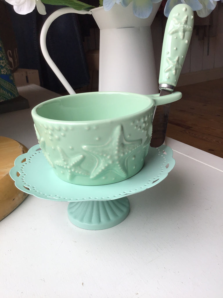 Dip bowl with spreader