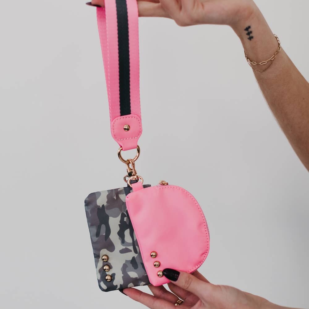 Dolly Dual Pouch Wristlet : Checkered Black/Black