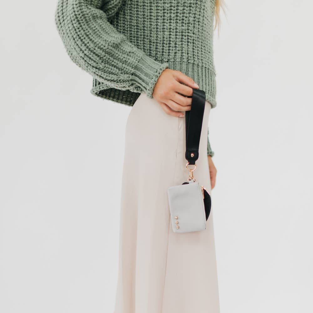 Dolly Dual Pouch Wristlet : Navy/Cream
